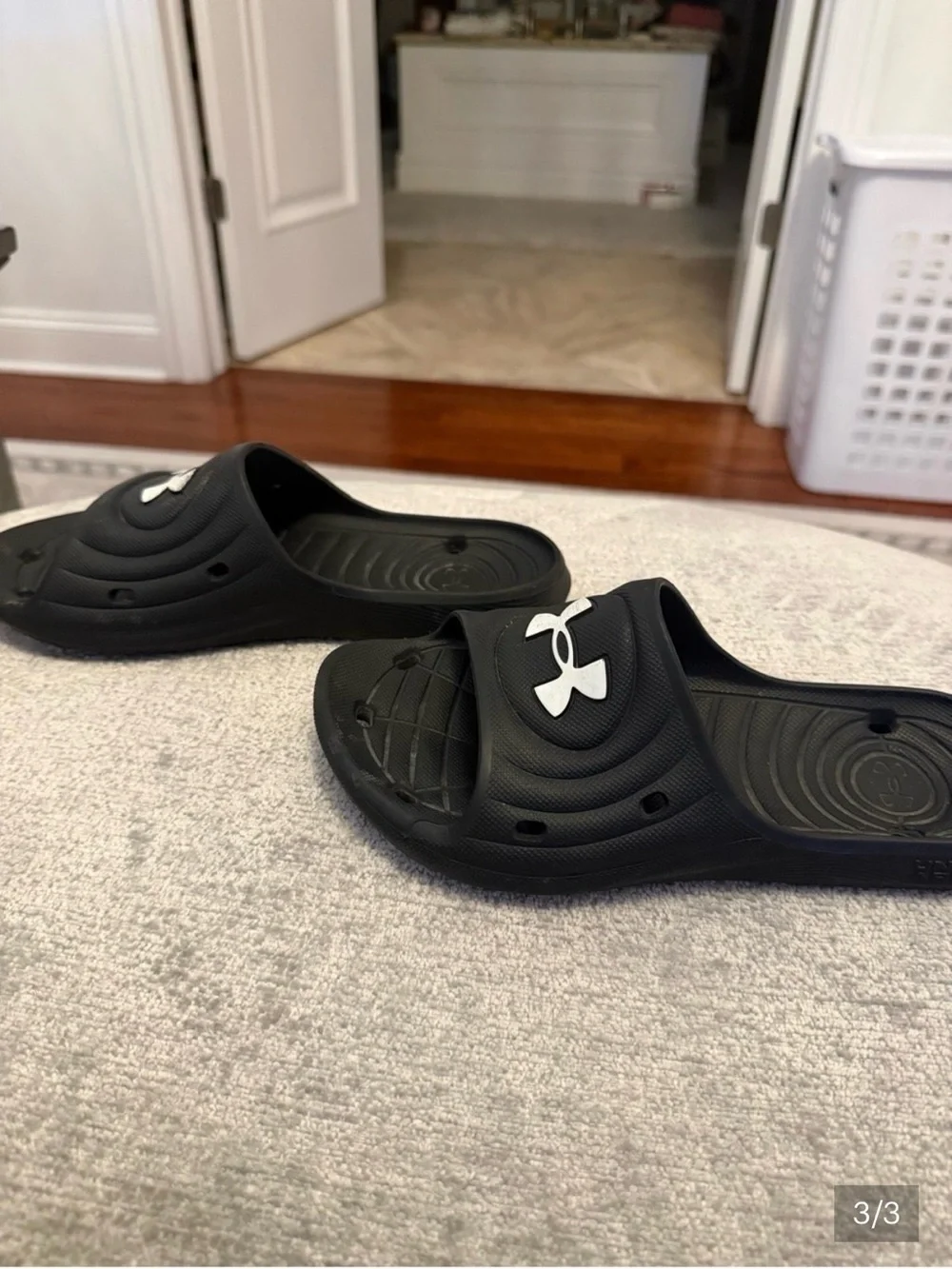Under Armour Locker III Slides Black White Shower Pool Sandals Boys 5Y